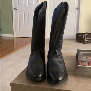 Women’s Black Ariat Cowboy Boots